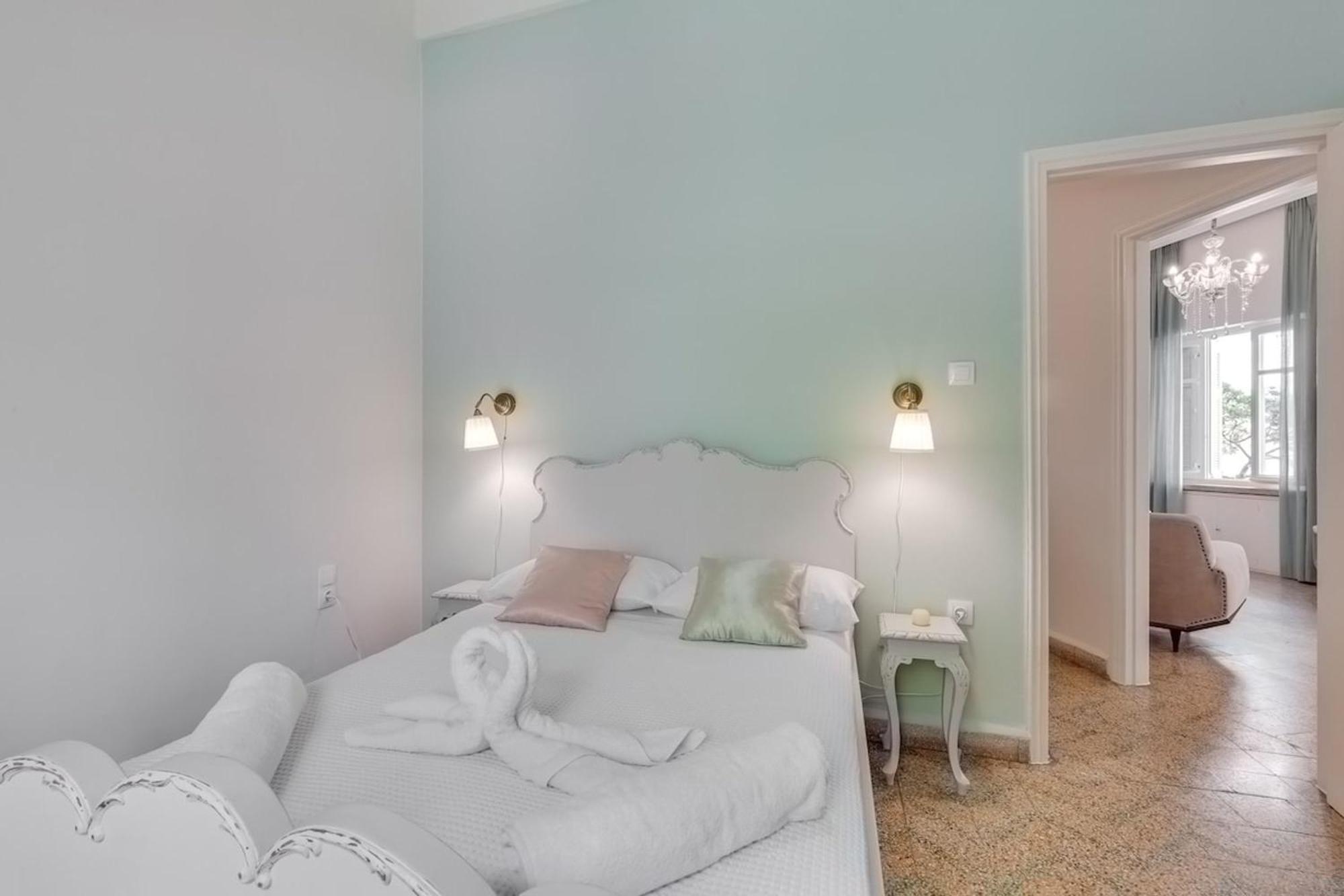 Samouil Apartment Steps From The Beach La Canea Exterior foto